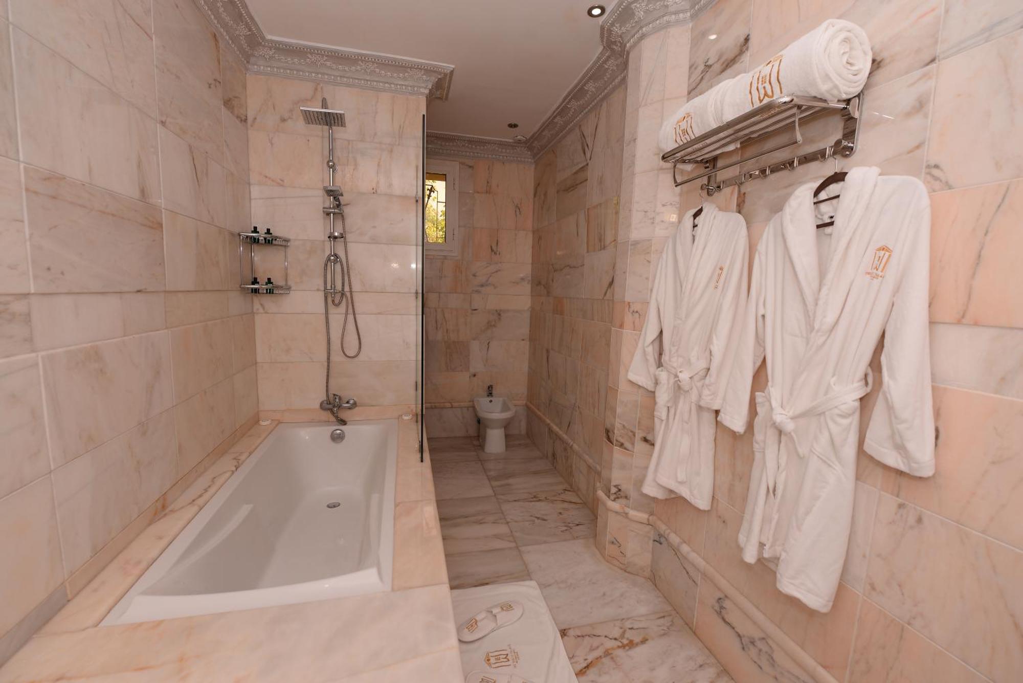 Guest house The White Palace 5*